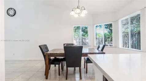 1008 W Jasmine Lane North Lauderdale FL 33068