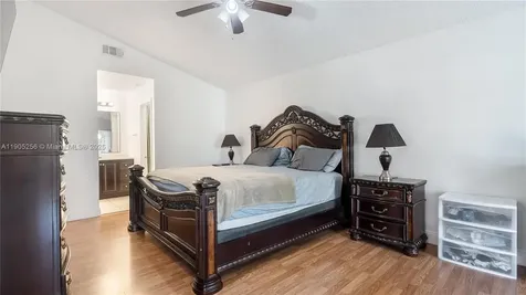 1008 W Jasmine Lane North Lauderdale FL 33068