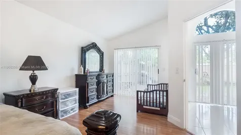 1008 W Jasmine Lane North Lauderdale FL 33068
