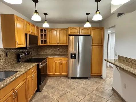 461 Ives Dairy Road Miami FL 33179