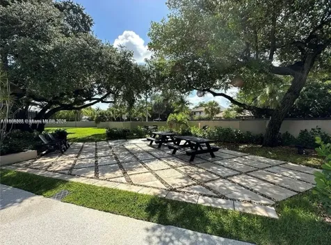 461 Ives Dairy Road Miami FL 33179