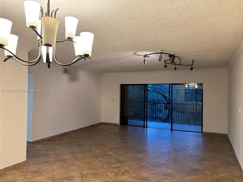461 Ives Dairy Road Miami FL 33179