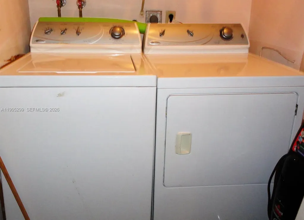642 N Normandy N Delray Beach FL 33484