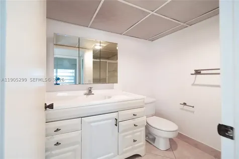 642 N Normandy N Delray Beach FL 33484