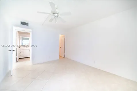 642 N Normandy N Delray Beach FL 33484