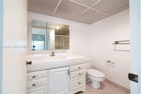 642 N Normandy N Delray Beach FL 33484