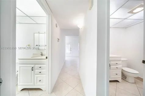 642 N Normandy N Delray Beach FL 33484