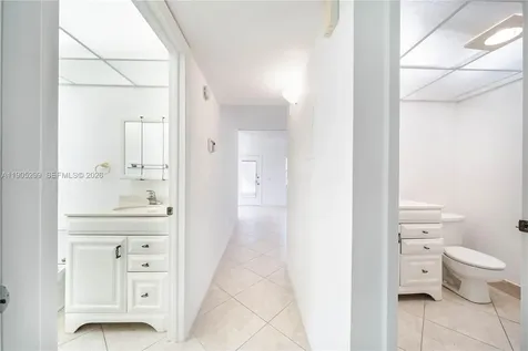 642 N Normandy N Delray Beach FL 33484