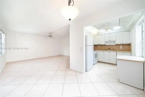 642 N Normandy N Delray Beach FL 33484