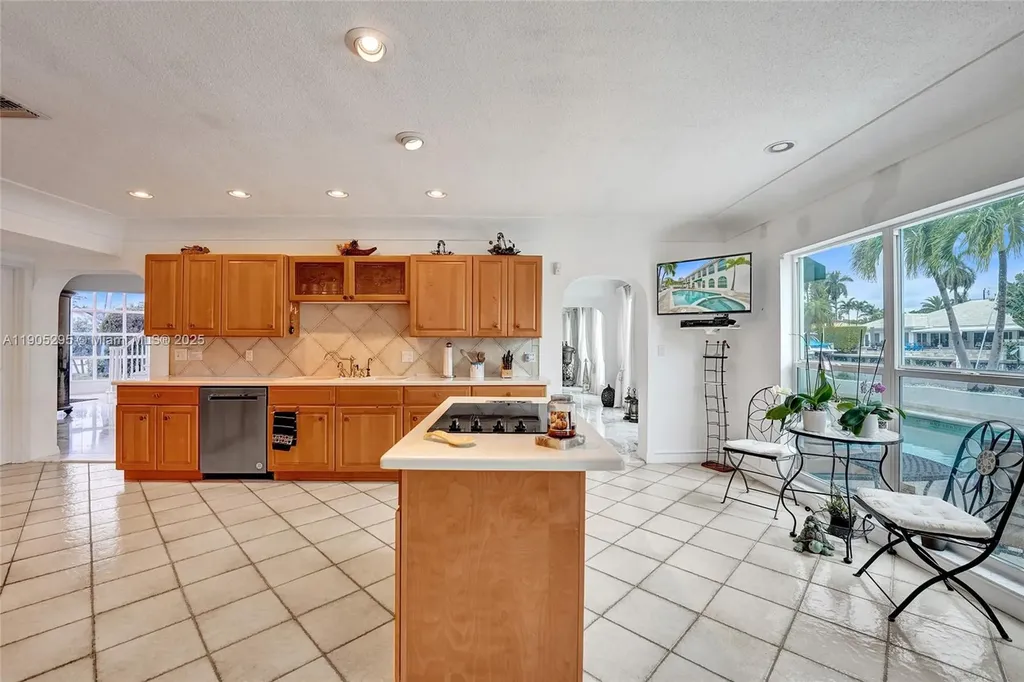 2889 NE 35th Street Fort Lauderdale FL 33306