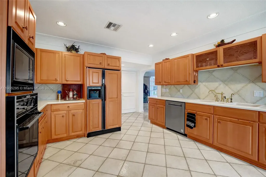 2889 NE 35th Street Fort Lauderdale FL 33306