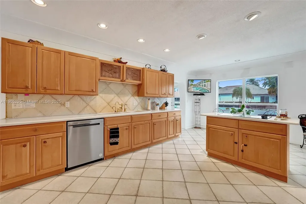 2889 NE 35th Street Fort Lauderdale FL 33306