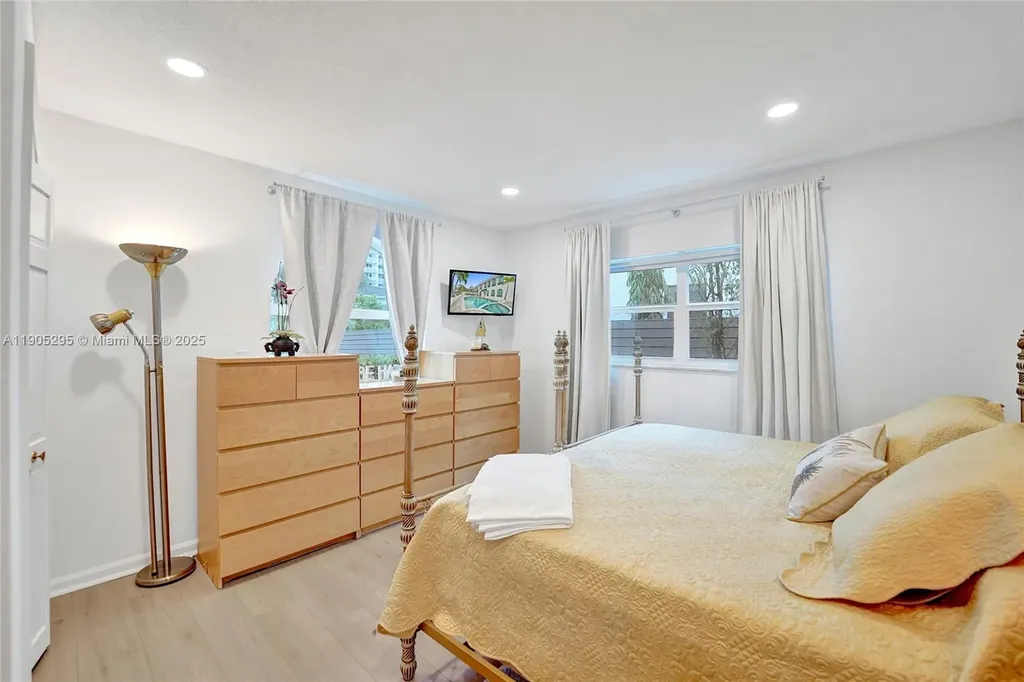 2889 NE 35th Street Fort Lauderdale FL 33306