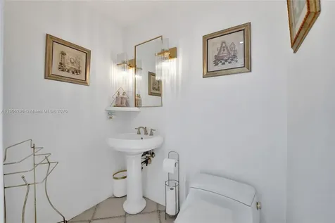 2889 NE 35th Street Fort Lauderdale FL 33306