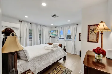 2889 NE 35th Street Fort Lauderdale FL 33306