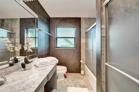 2889 NE 35th Street Fort Lauderdale FL 33306