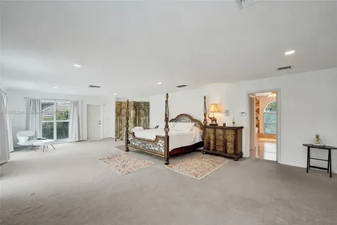 2889 NE 35th Street Fort Lauderdale FL 33306
