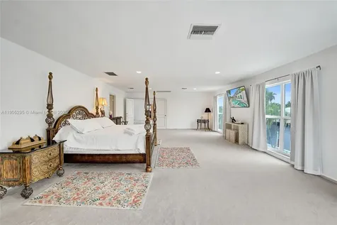 2889 NE 35th Street Fort Lauderdale FL 33306