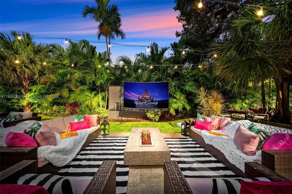 11 Sylvan Lane Fort Lauderdale FL 33316