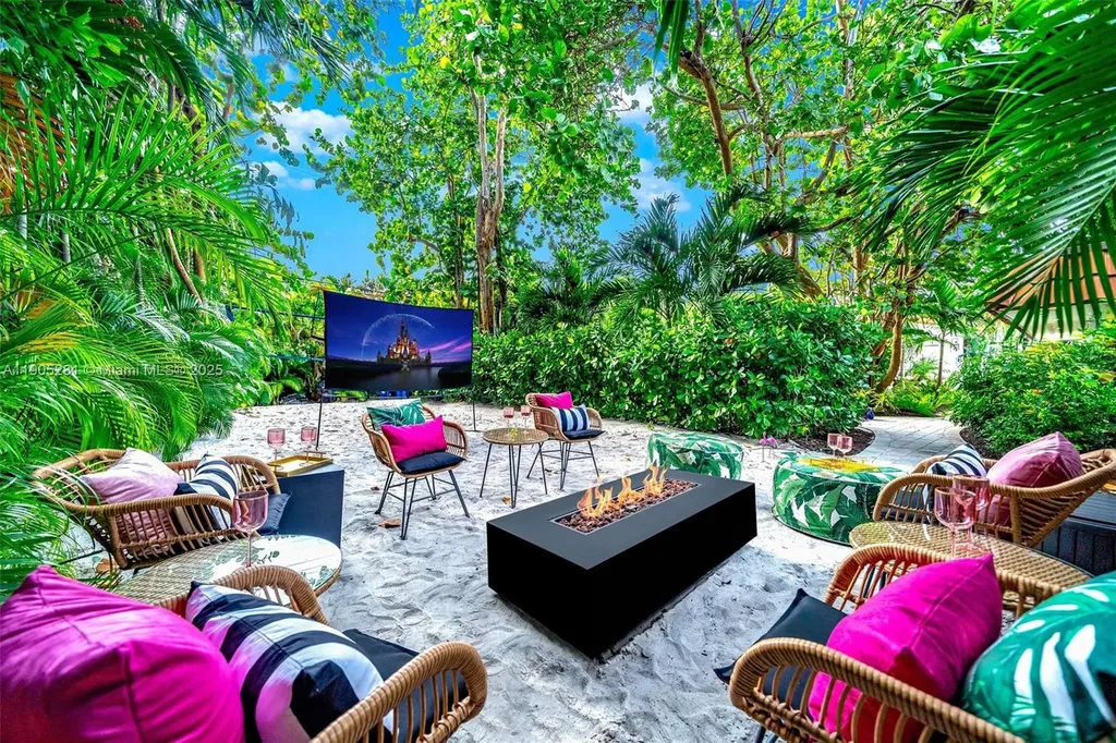 11 Sylvan Lane Fort Lauderdale FL 33316