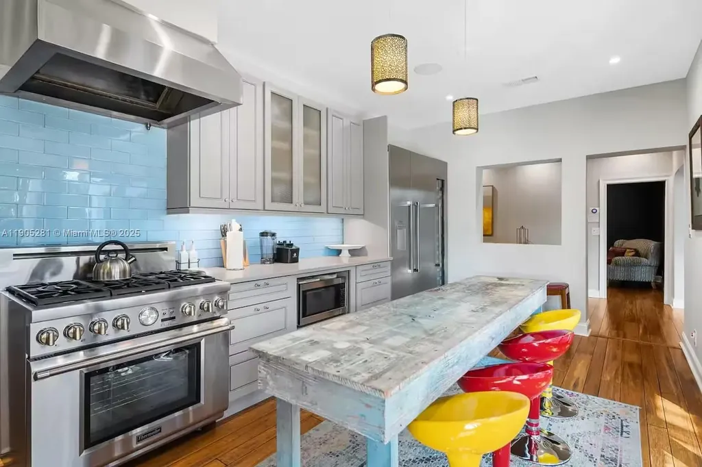 11 Sylvan Lane Fort Lauderdale FL 33316