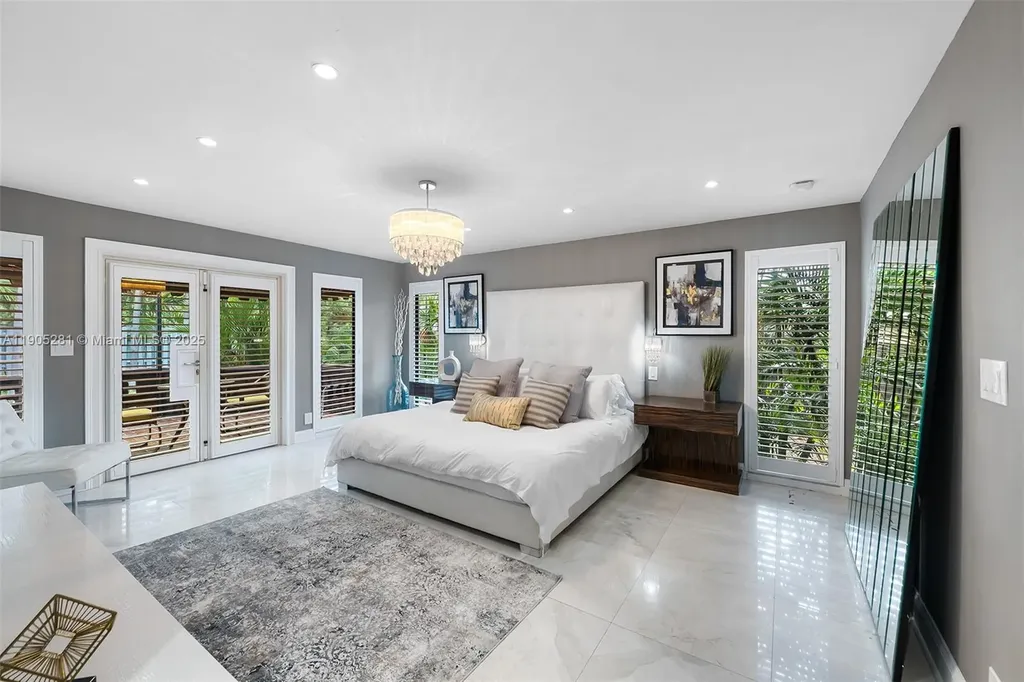 11 Sylvan Lane Fort Lauderdale FL 33316