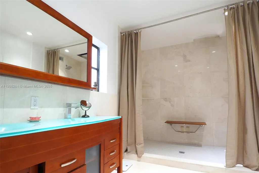 11 Sylvan Lane Fort Lauderdale FL 33316