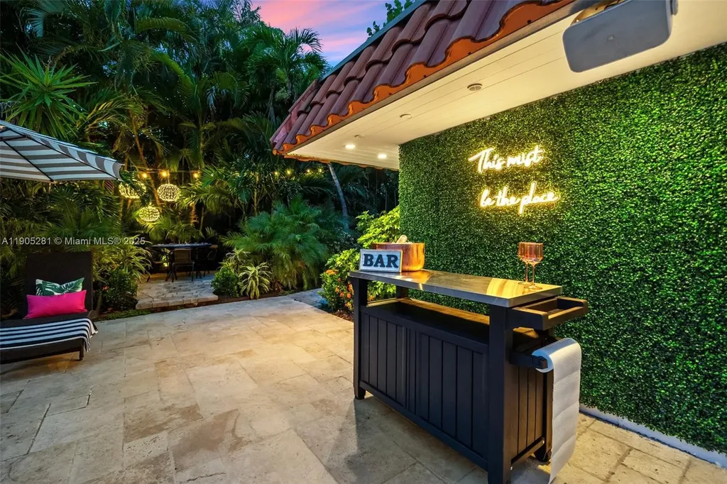 11 Sylvan Lane Fort Lauderdale FL 33316