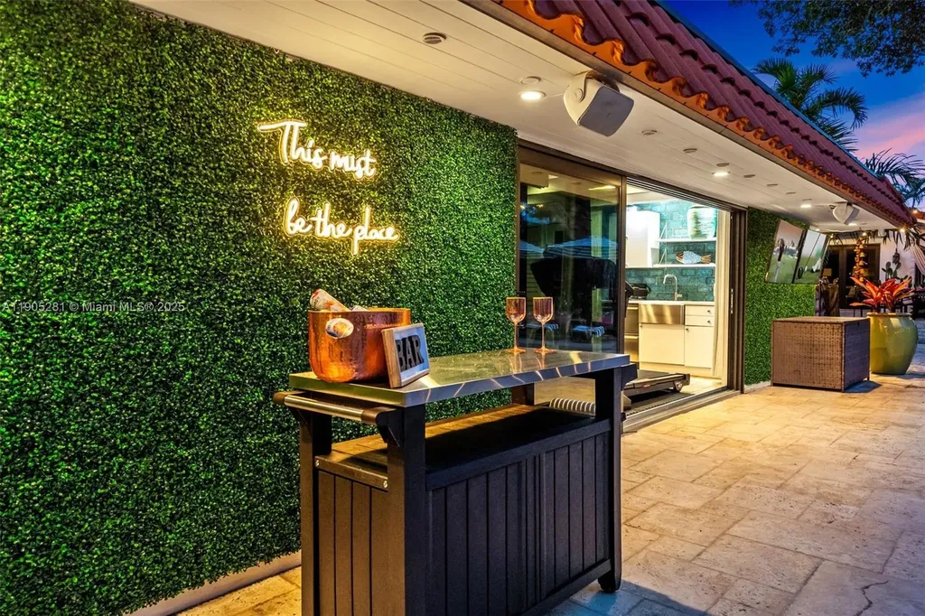 11 Sylvan Lane Fort Lauderdale FL 33316