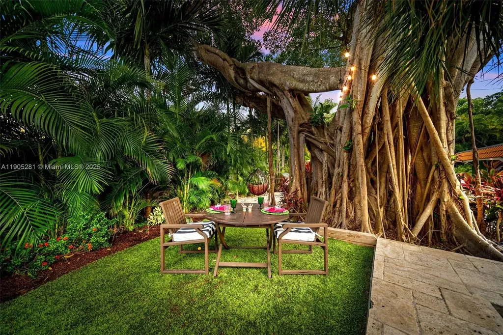 11 Sylvan Lane Fort Lauderdale FL 33316