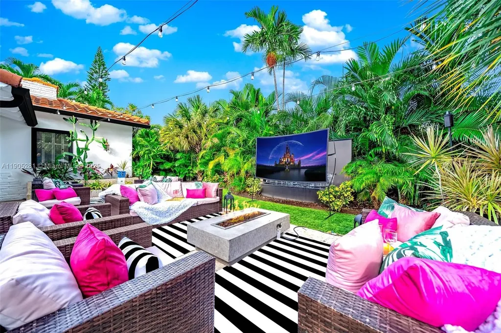 11 Sylvan Lane Fort Lauderdale FL 33316