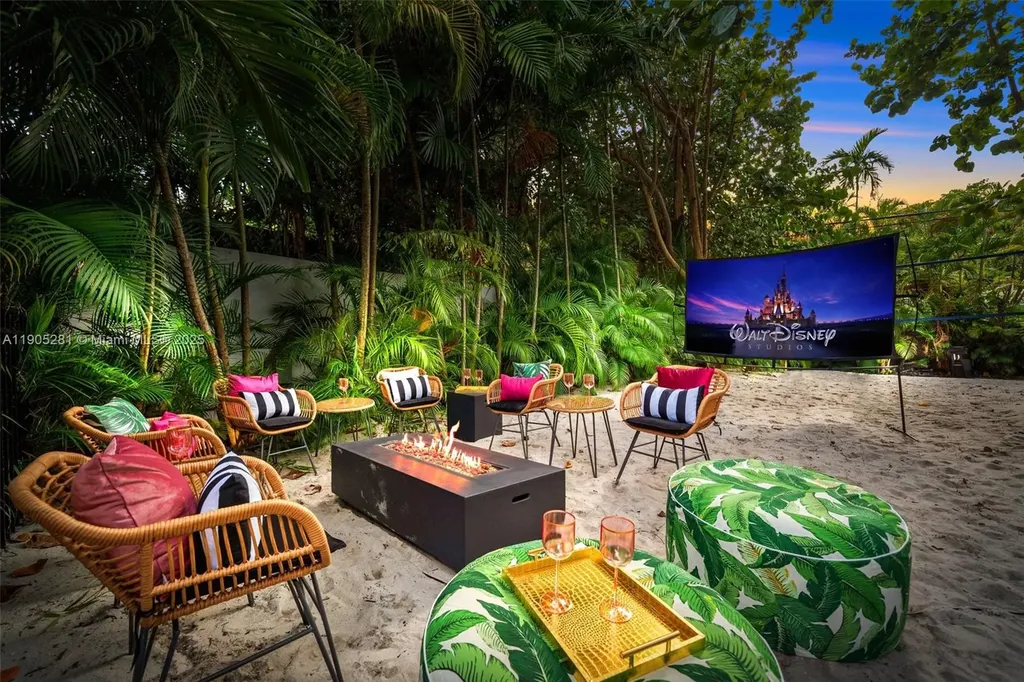 11 Sylvan Lane Fort Lauderdale FL 33316