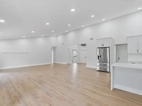 4421 NW 73rd Avenue Lauderhill FL 33319