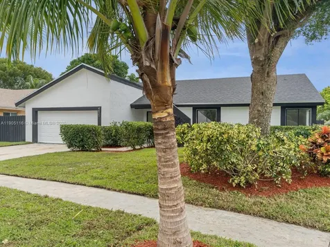 4421 NW 73rd Avenue Lauderhill FL 33319