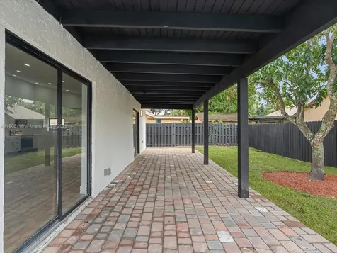 4421 NW 73rd Avenue Lauderhill FL 33319