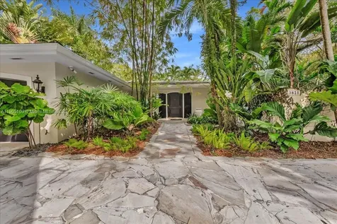 3821 Braganza Avenue Miami FL 33133
