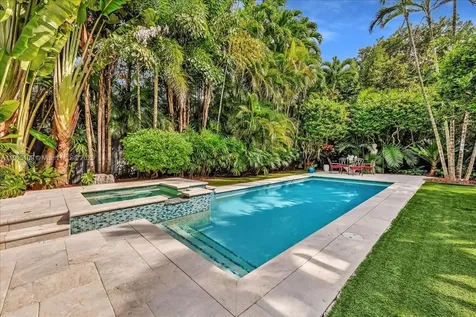 3821 Braganza Avenue Miami FL 33133