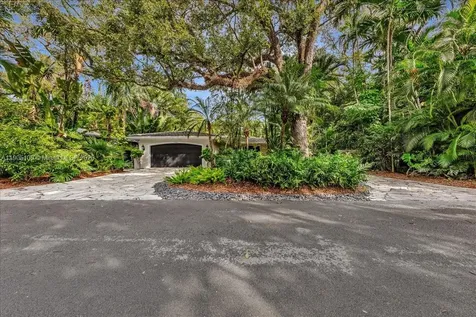 3821 Braganza Avenue Miami FL 33133