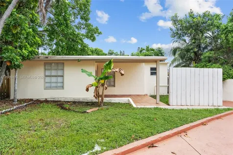 2385 SW 17th Street Miami FL 33145