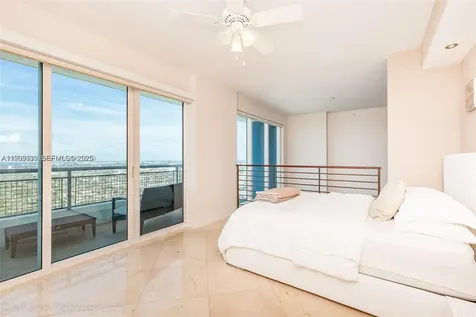 60 SW 13th Street Miami FL 33130
