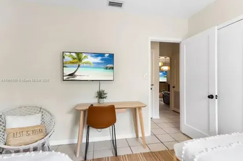 402 NW 102nd Street Miami FL 33150