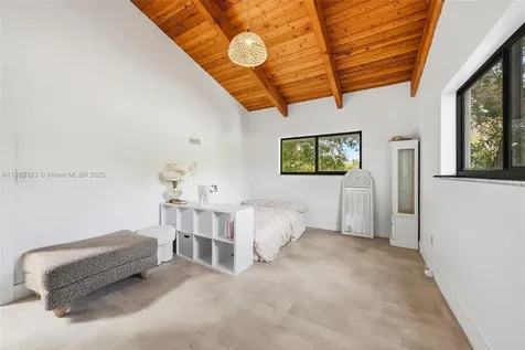 9200 NE 12th Avenue Miami Shores FL 33138