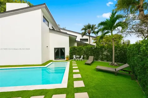 9200 NE 12th Avenue Miami Shores FL 33138
