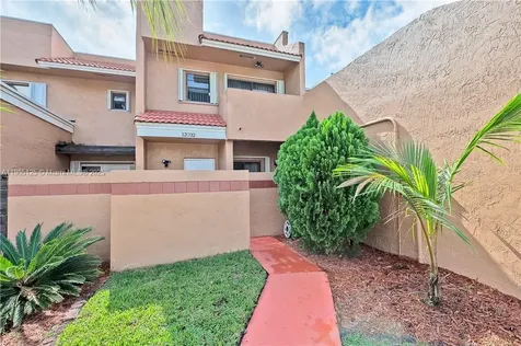 12032 S Las Palmas Drive Pembroke Pines FL 33025