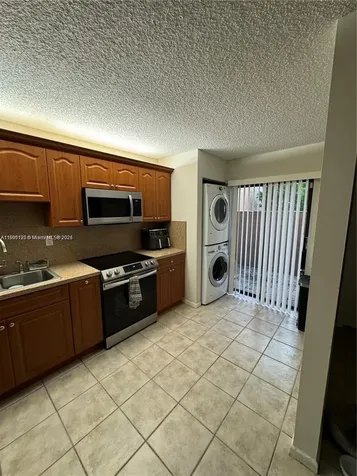 12032 S Las Palmas Drive Pembroke Pines FL 33025