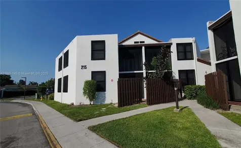 214 Lake Pointe Drive Oakland Park FL 33309
