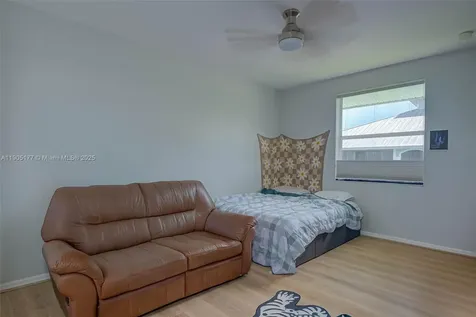 1050 Hancock Creek South Boulevard Cape Coral FL 33909