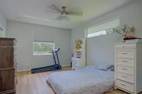 1050 Hancock Creek South Boulevard Cape Coral FL 33909