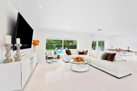 7870 SW 141st Terrace Palmetto Bay FL 33158