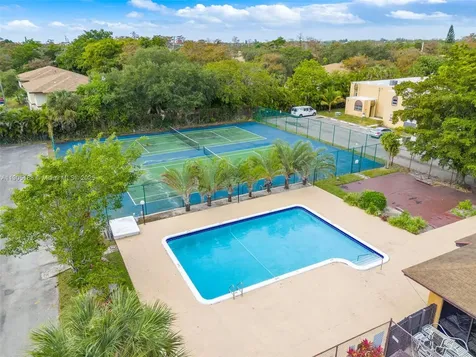 2062 NW 43rd Terrace Lauderhill FL 33313